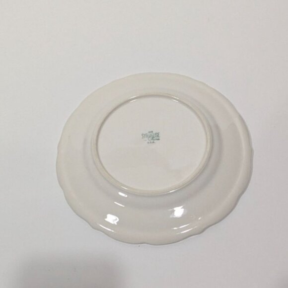 Syracuse China Dinner Plate Red Rim Scalloped Edges Vintage - Picture 8 of 8